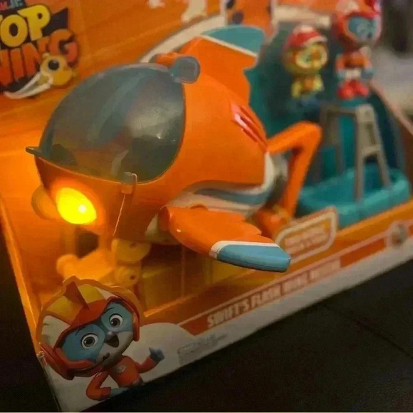 Nick Jr TOP WING Swift's Flash Wing
Rescue VEHICLE and FIGURES - Picture 4 of 5